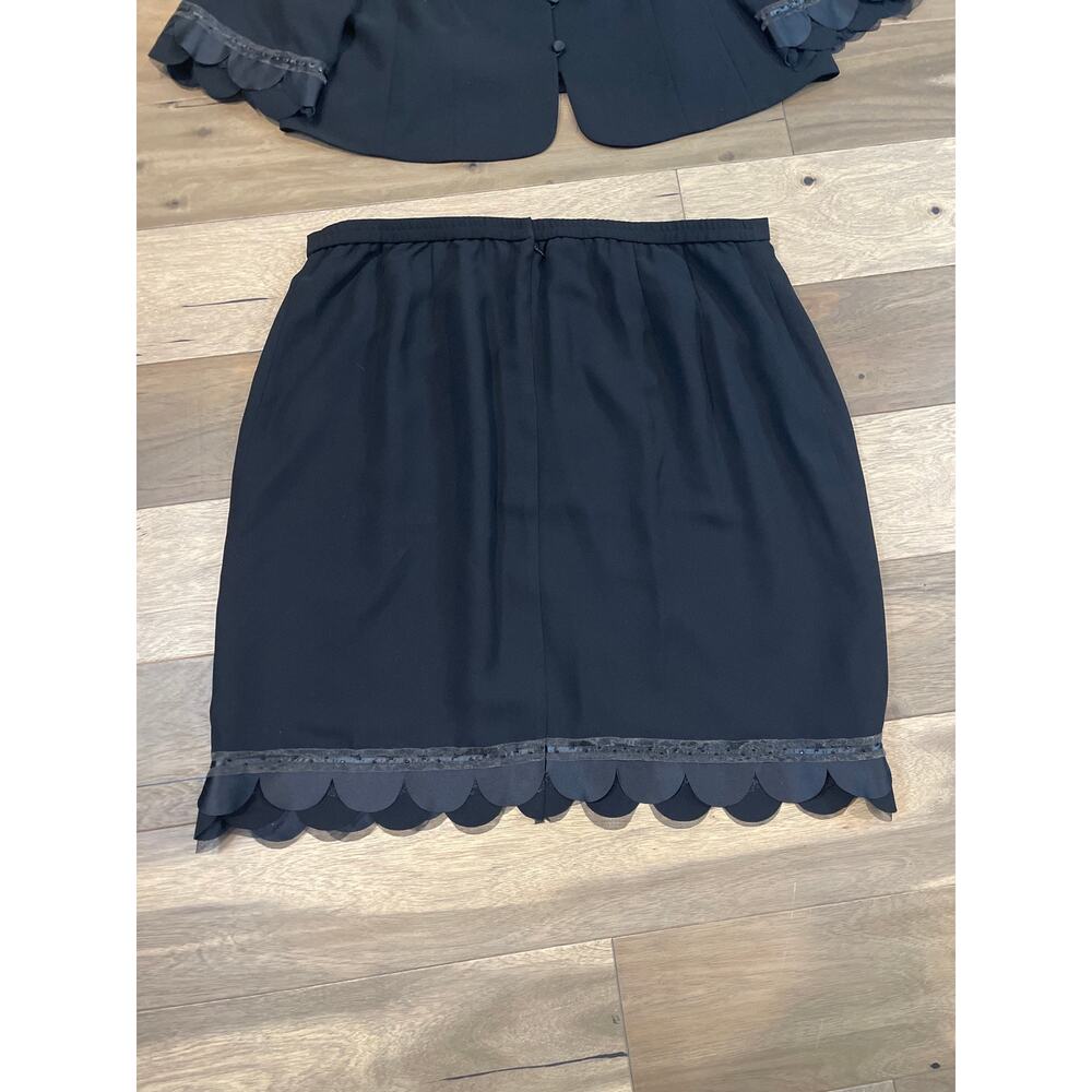 Maggy London Skirt Suit Size 24 Black Chiffon Trim Scalloped Hem Lined - Picture 9 of 13